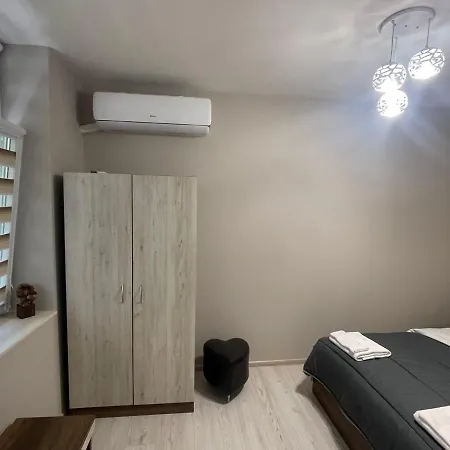 Apartment Home Warna